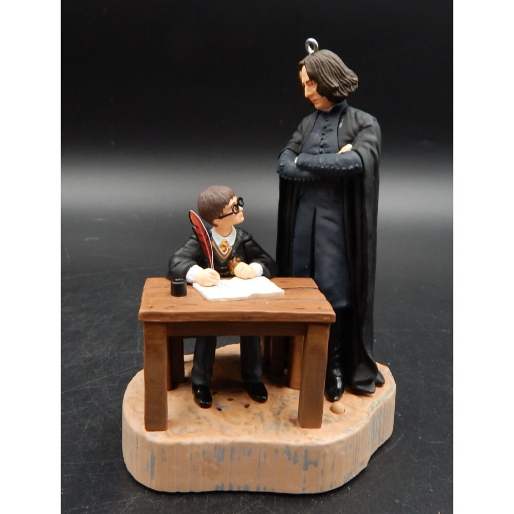 Hallmark Keepsake 2018 Harry Potter First Impressions Magic Ornament Snape Works